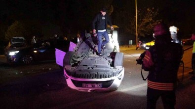 Trafik Kazasi Geçiren Esinin Yanina Giderken Kaza Yapti Açiklamasi 5 Yarali