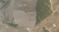 Çanakkaleli Çiftçi Tarlasina 'Cumhuriyet 100 Yasinda' Yazdi