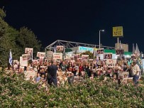 Israil'de Esir Protestolari Sürüyor