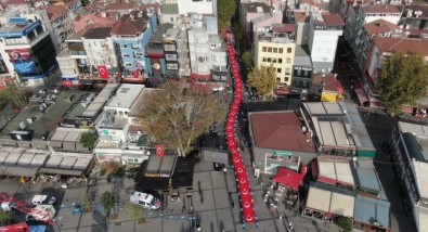 Pendik'te 100 Metrelik Türk Bayragi Ile Cumhuriyet Kutlamasi