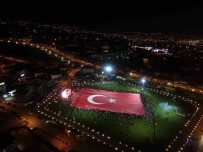 Talas, 100. Yili Dünyanin En Büyük Türk Bayragiyla Karsiladi