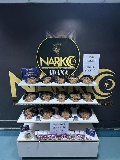 Uyuşturucu satan çifte operasyon