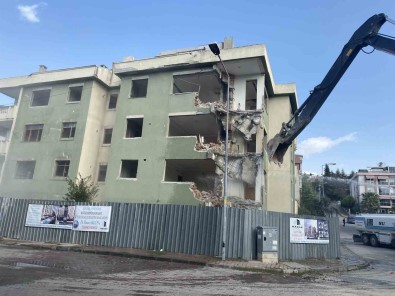 Büyükçekmece'de Kentsel Dönüsüm Çalismalari Devam Ediyor