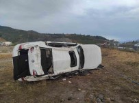 Osmaniye'de Otomobil Sarampole Devrildi Açiklamasi 1'I Agir 3 Yarali