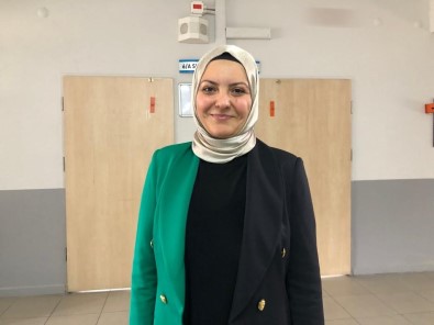 Tuba Ögretmen Dünyanin En Iyi 50 Ögretmeni Arasinda Yer Aldi