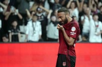 Cenk Tosun, Bu Sezon Ligde Ilk Kez Gol Sevinci Yasadi