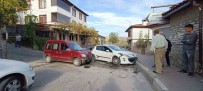 Karabük'te Trafik Kazasi  Açiklamasi 2 Yarali Haberi