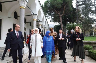 Emine Erdogan, Devlet Baskanlari Esleriyle Topkapi Sarayi'ni Gezdi