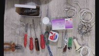 Araçlardan Hirsizlik Yapan Sahislar Polisten Kaçamadi