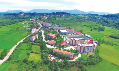 BARÜ, Dünyanin En Iyi Üniversite Siralamasina Esine Az Rastlanir Bir Giris Yapti