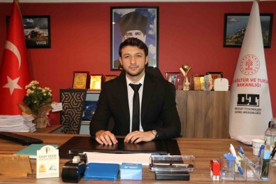 Van Devlet Tiyatrosu, 5 Ekim'de Perdelerini Açiyor