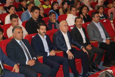 Türk Dünyasinin Önemli Müzik Grubu Sivas'ta Sahne Aldi