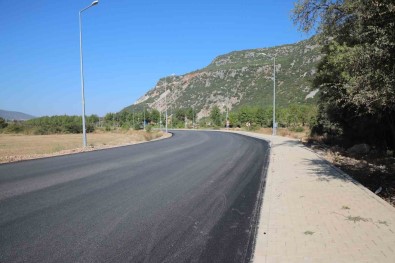 Dügerek Mahallesi Sicak Asfalta Kavustu