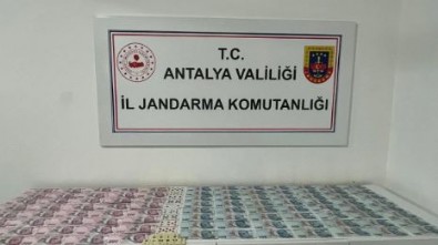 Antalya'da kasap dükkanında kumar! 4 kişi yakalandı...