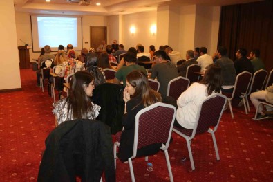 Uzmanlar Her 8 Kadindan Birinin Meme Kanseri Olacagini Öngörüyor