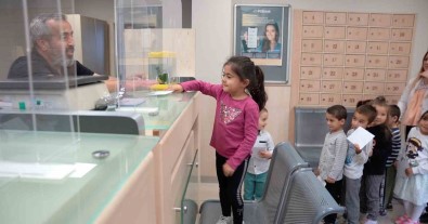 AÇEM'li Çocuklar Dünya Posta Günü'nde Hatay'daki Arkadaslarini Unutmadi