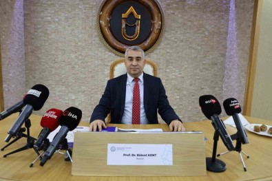 ADÜ Rektörü Kent, 195 Günlük Görev Süresini Degerlendirdi