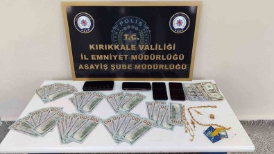 'Polisim' Diyerek Dolandiricilik Yapan 3 Sahis Tutuklandi