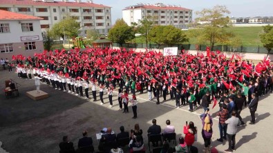 Türkiye'nin En Kalabalik Ögrenci Korosundan Oratoryo Gösterisi