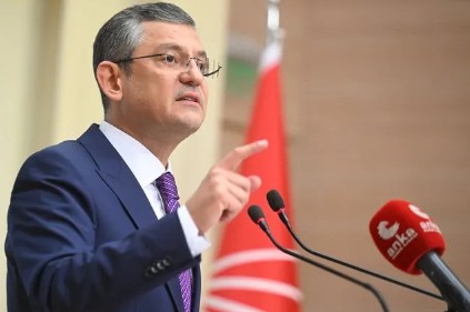 Özgür Özel’den küstah sözler: Başkan Erdoğan’ı yönelik o çıkışına tepki yağdı: Haddini bil!