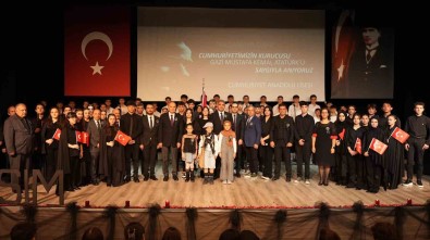 Baskan Özlü Ögrencileri Yalniz Birakmadi