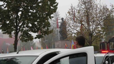 Bolu'da Saygi Durusu