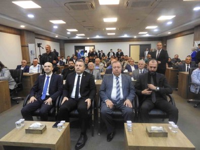 Kilis'te 'Deprem Bölgesini Canlandirma Programi' Bilgilendirme Toplantisi