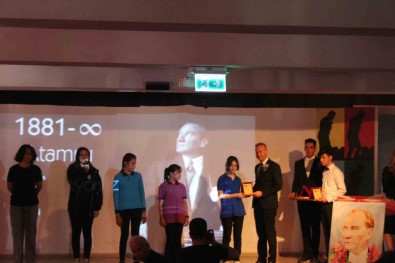 Köycegiz'de Atatürk Törenle Anildi