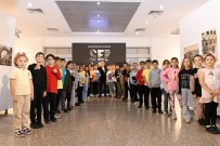 Küçükçekmece'de Atatürk'ün Anisina Iki Anlamli Sergi