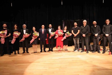 Kurtulus Destani Müzikali Ile Atatürk Anildi