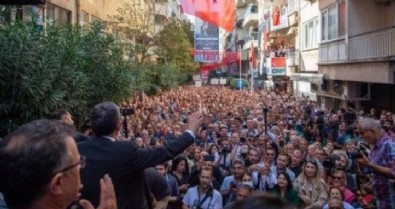 Özgür Özel’in Manisa programında CHP’li başkandan skandal hareket! Parti yöneticisini sahneden kovdu
