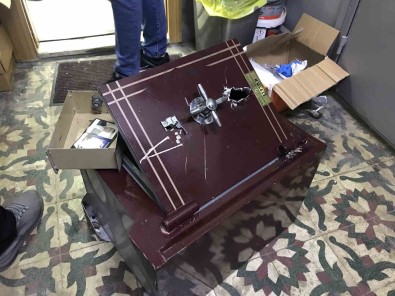 Fatih'te Is Hanindaki 2 Milyon Liralik Soygun Kamerada