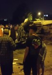 Mardin'de Minibüs Eve Daldi Açiklamasi 1'I Agir 3 Yarali