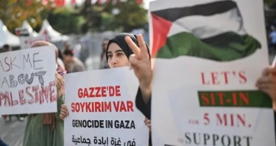 İstanbul'da kadınların Filistin'e destek için başlattığı oturma eylemi 13. gününde