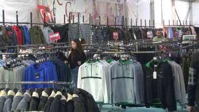 Kartal'da Enflasyonla Mücadele Için Yüzde 70'E Varan Indirim Çadiri