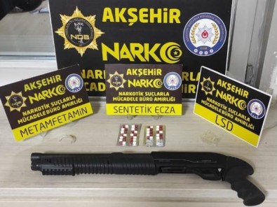 Konya'da Uyusturucu Operasyonlarinda 5 Kisi Gözaltina Alindi