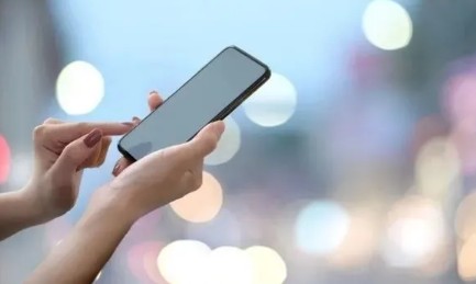 Gençlere ücretsiz internet ve vergisiz telefon müjdesi! Usul ve esaslar belli oldu! Resmi Gazete'de yayımlandı