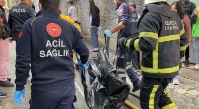 Bursa'da Yangin Faciasi...1,5 Yasindaki Çocuk Hayatini Kaybetti