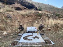 Hakkari'de PKK'ya Ait Mühimmat Ele Geçirildi