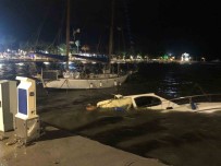 Antalya'da Dalgalar Sahile Vurdu Açiklamasi Firtina Balikçi Teknelerini Batirdi