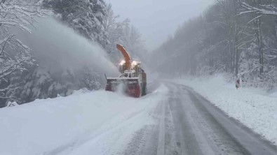 Uludag'da Kar Kalinligi 50 Santimetreyi Geçti