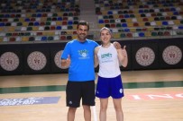 Hasan Firat Okul'dan, Izmitli Sporseverlere 'Milli Takim' Çagrisi