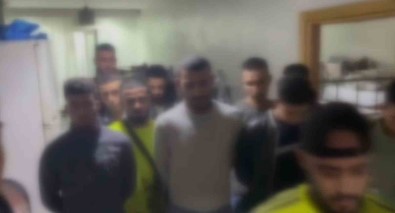 Istanbul'da 512 Düzensiz Göçmen Yakalandi