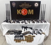 Izmir'deki Yasa Disi Silah Ticareti Operasyonunda 2 Tutuklama