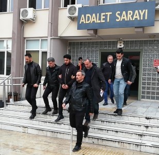 Kiz Arkadasi Ve Annesine Kursun Yagdiran Saniga 41 Yil