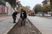 Safranbolu'da Sadri Artunç Caddesi'nde Asfalt Yenileme Çalismalari Basladi Haberi
