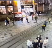 Taksim'de Film Gibi Olay Kamerada Açiklamasi 'Robin Hood'Um Diyerek Gasbettigi Paralari Dagitti