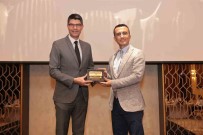 '400 Kadinin 267'Si, Yani Yaridan Fazlasi En Az 10 Göstergede Yoksunluk Yasiyor'