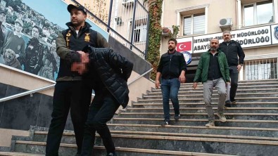 Fatih'te ATM Önünde Pos Makinesiyle 2 Milyon Liralik Vurgun