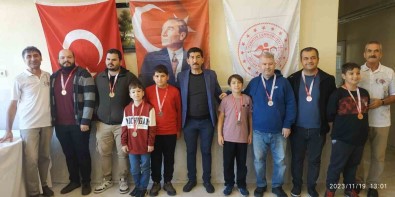 Köycegiz'de Satranç Turnuvasi Yapildi